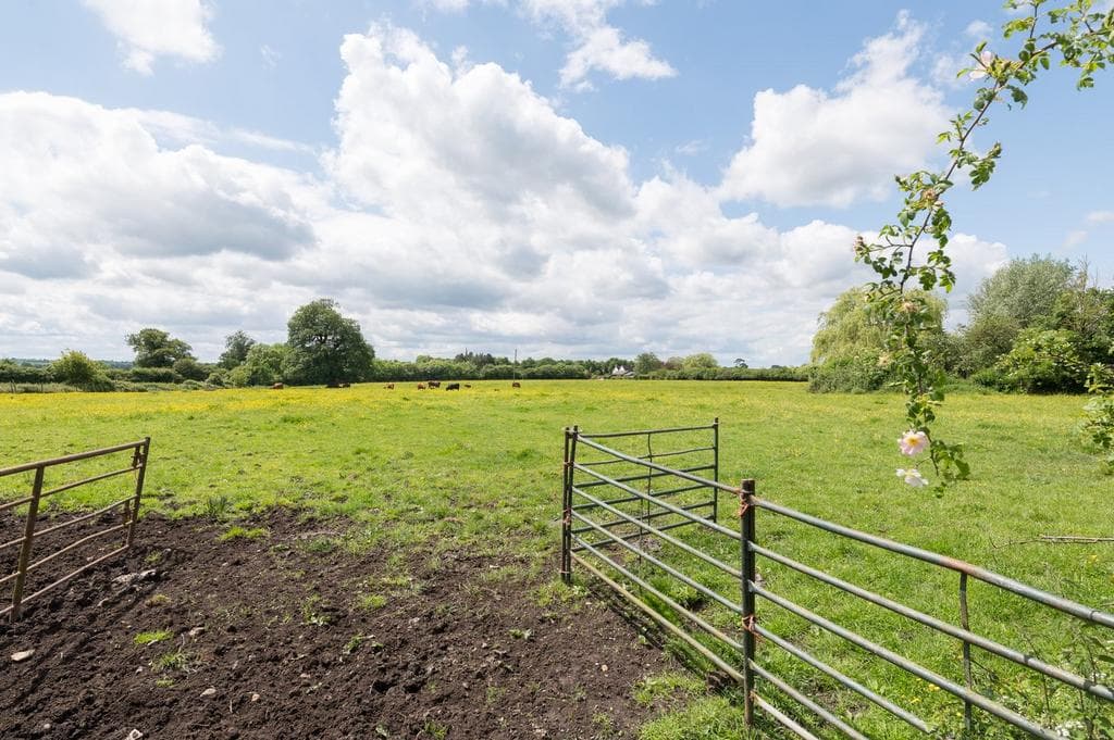 Wood End Lane, Pertenhall, Bedfordshire, MK44 - Image 2