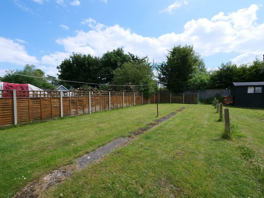 Kings Avenue, Framlingham, Suffolk - Image 2