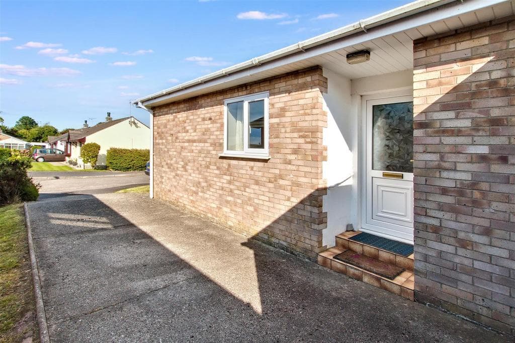 Dolwerdd Estate, Penparc, Cardigan - Image 4