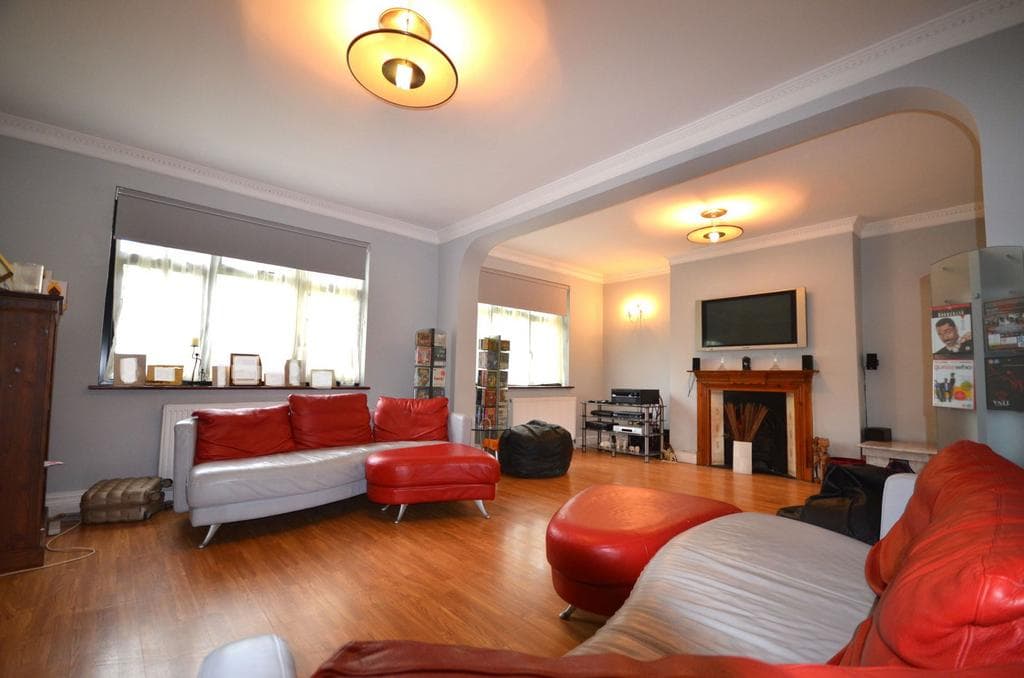 Old Church Lane, Stanmore, HA7 2RG - Image 2