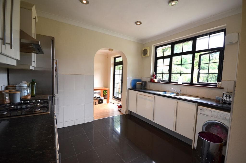 Old Church Lane, Stanmore, HA7 2RG - Image 4