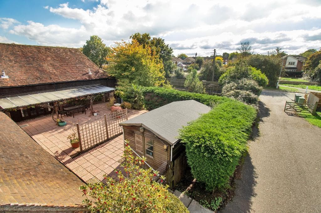 Marden Road, Staplehurst, Kent, TN12 0PD - Image 1