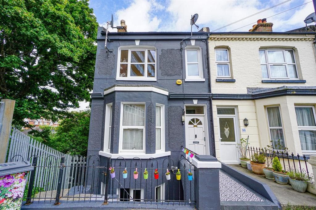 Alexandra Road, St. Leonards-On-Sea - Image 1
