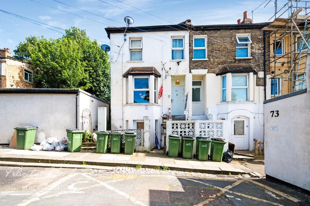 Elmdene Road, London - Image 2