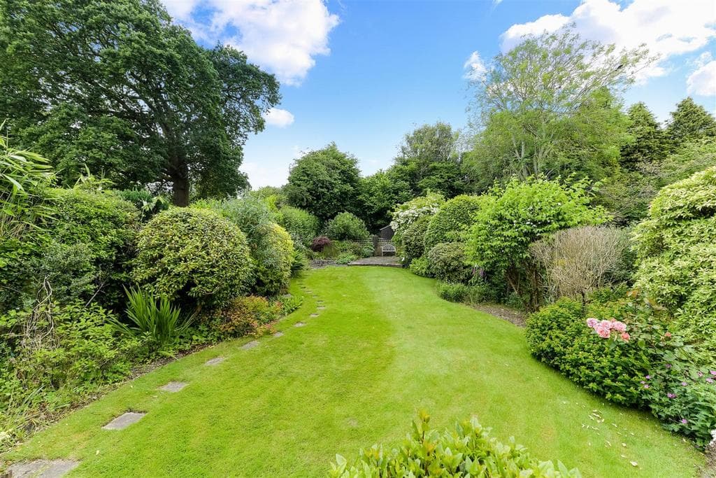 Tadworth Street, Tadworth - Image 2
