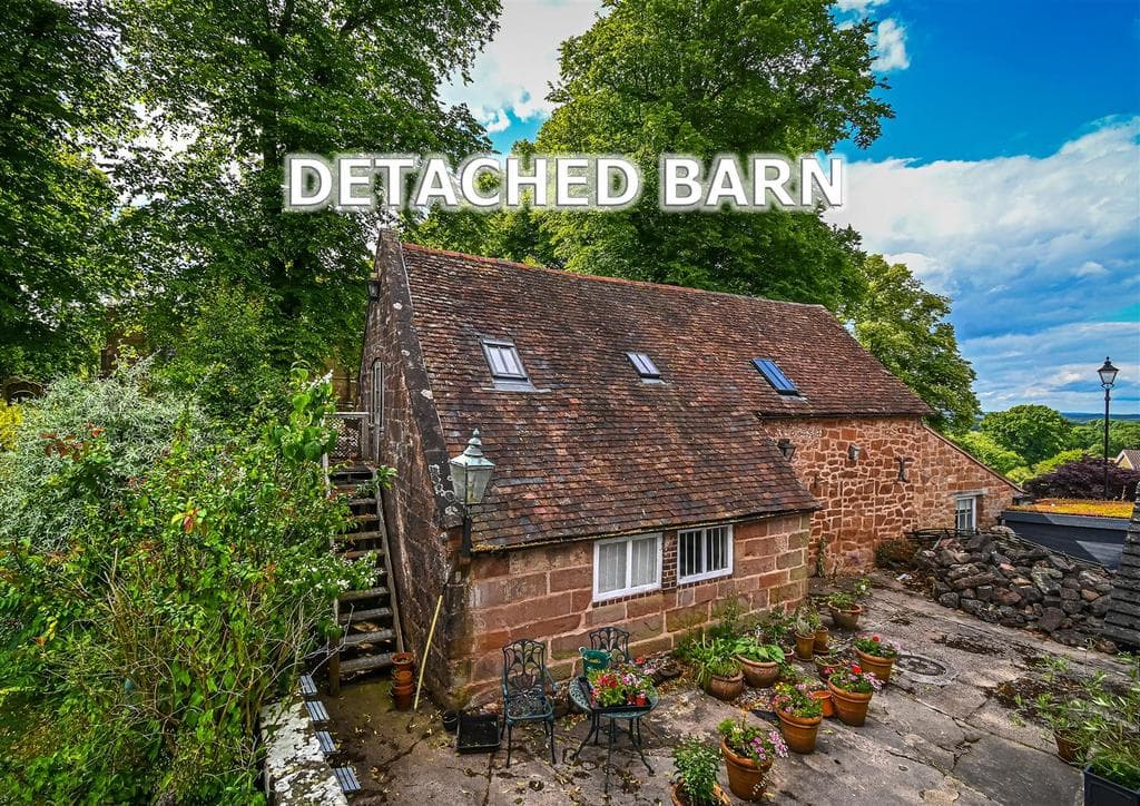 The Old Bell House, Alveley, Bridgnorth - Image 2