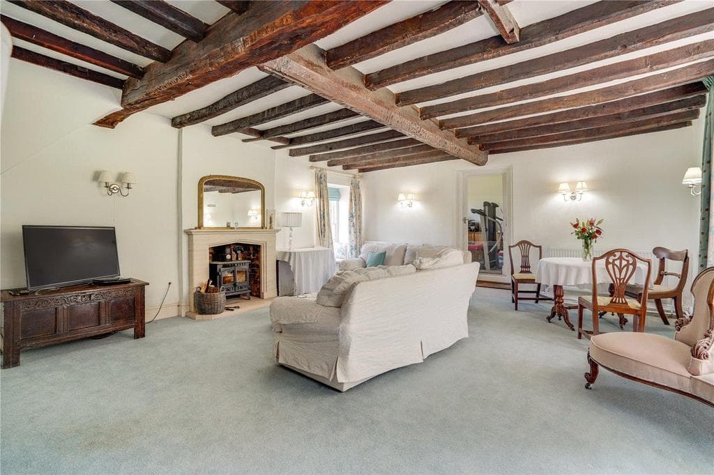 The Old Bell House, Alveley, Bridgnorth - Image 4