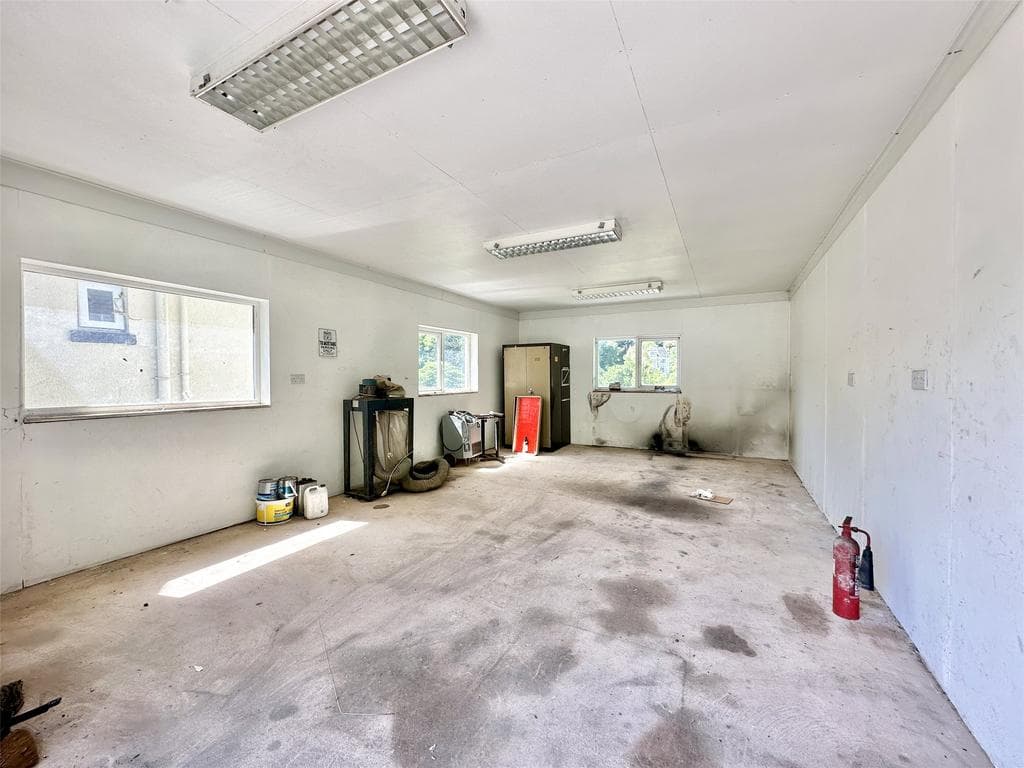 Broad Park Avenue, Ilfracombe, Devon, EX34 - Image 2