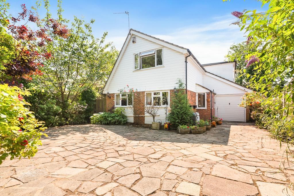 Banstead - Image 1