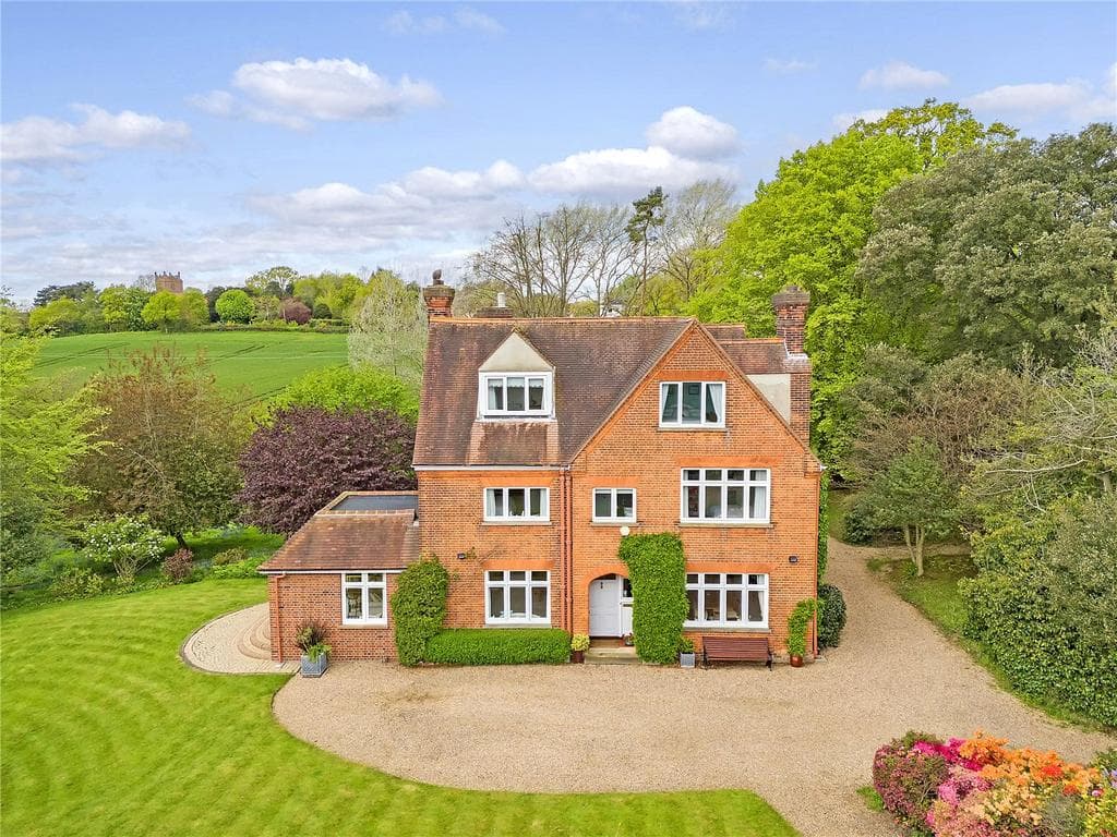 View property at Fryerning Lane, Ingatestone, Essex, CM4