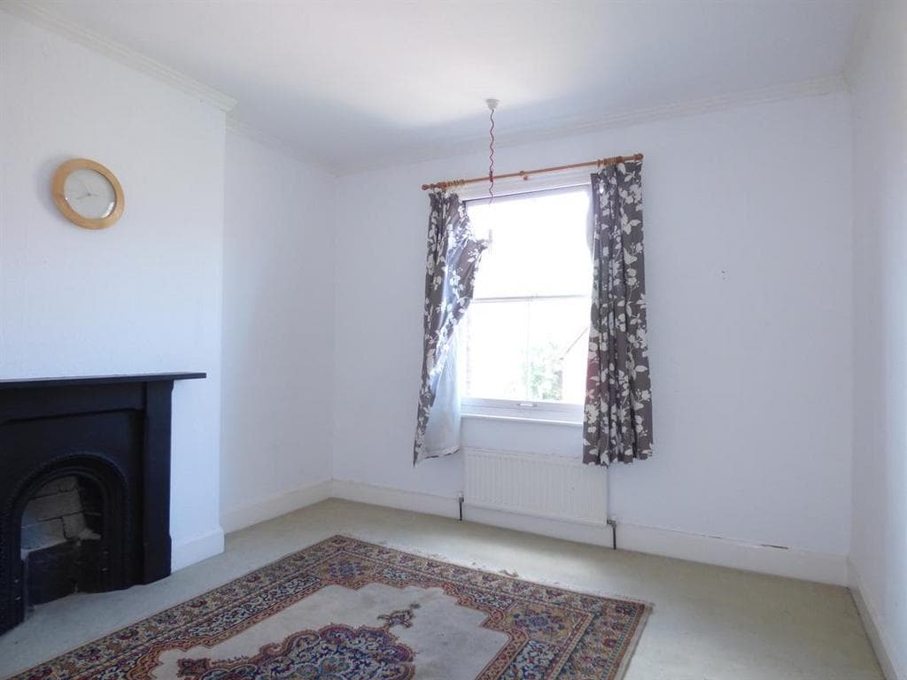 18 Manby Road, Malvern, Worcestershire, WR14 - Image 4