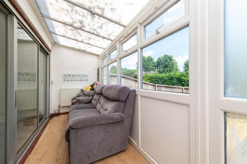 Kennedy Close, Kidderminster - Image 4