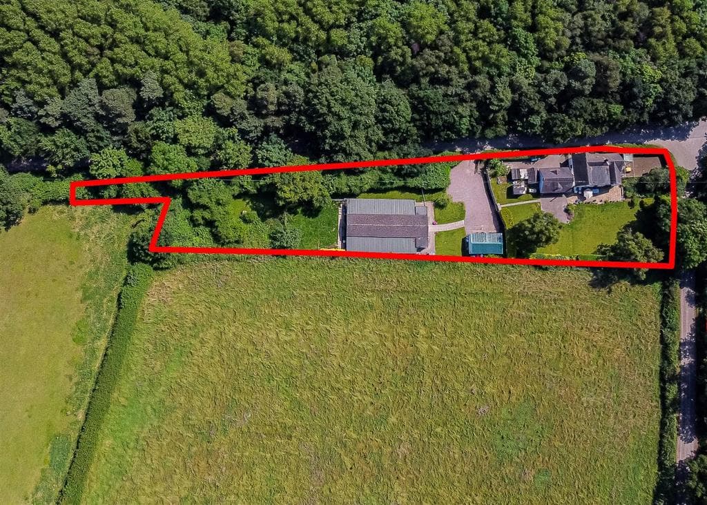 Sweet Turf Cottage, Longnor Gorse, Penkridge, Stafford, ST19 5QL - Image 3