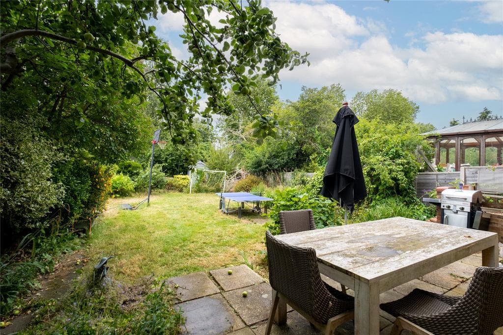 De Montfort Road, London SW16 - Image 3