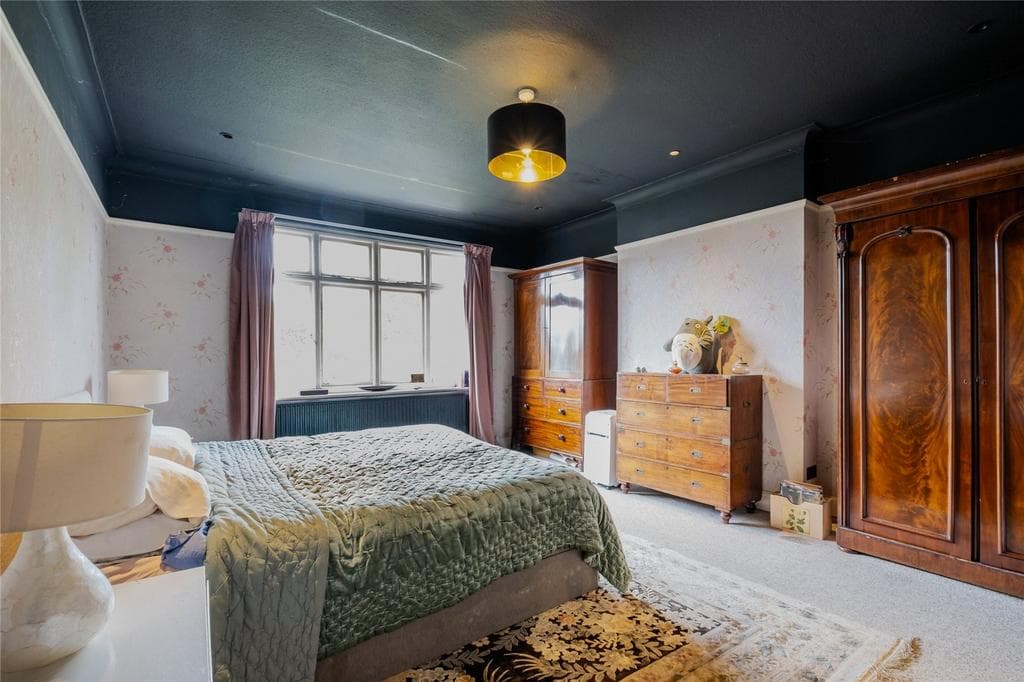 De Montfort Road, London SW16 - Image 5