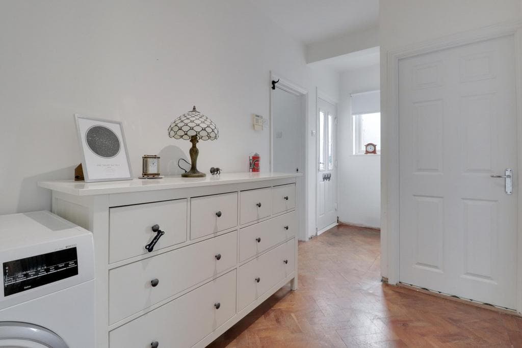 St Augustines Avenue, Thorpe Bay SS1 - Image 3