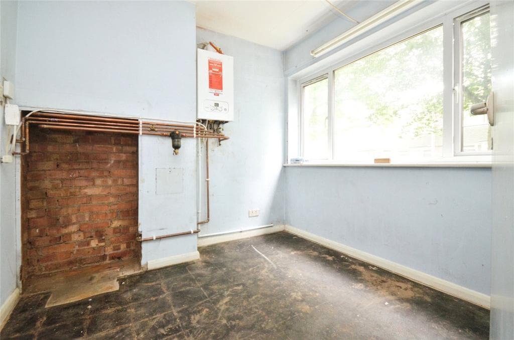 Bourne Court, Mersea Road, Colchester, Essex, CO2 - Image 3
