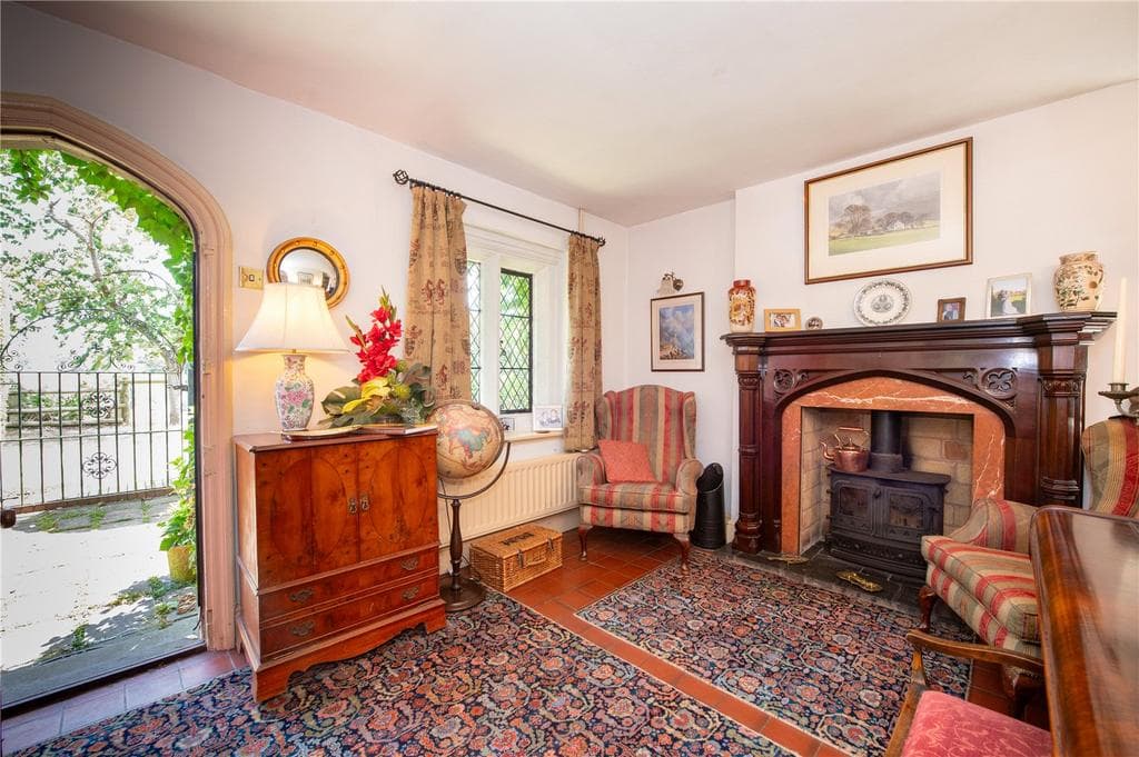Droitwich Spa, Worcestershire - Image 2