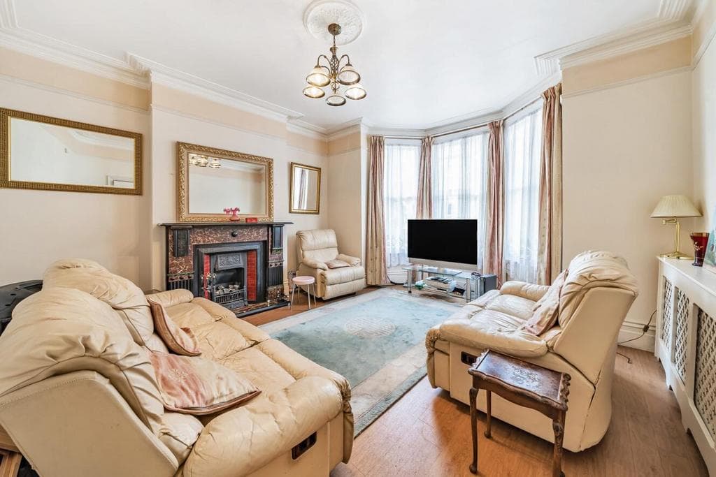 Sudbourne Road, Clapham, London, SW2 - Image 2