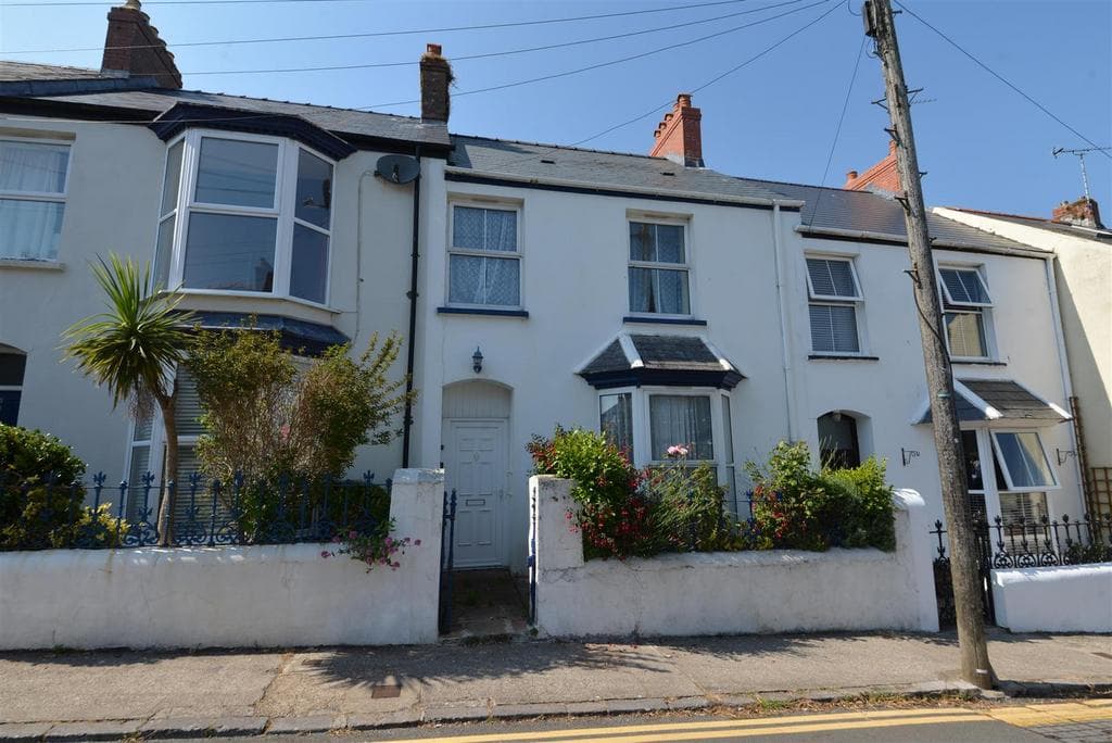 Trafalgar Road, Tenby - Image 1