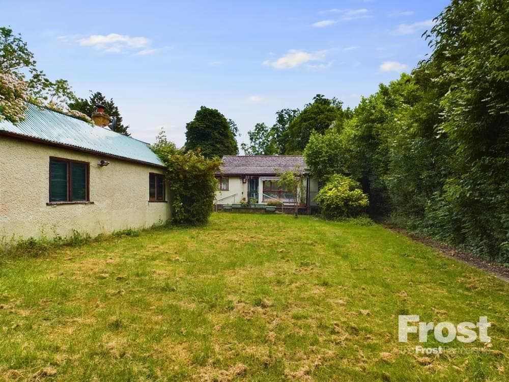 The Embankment, Wraysbury, Berkshire, TW19 - Image 3