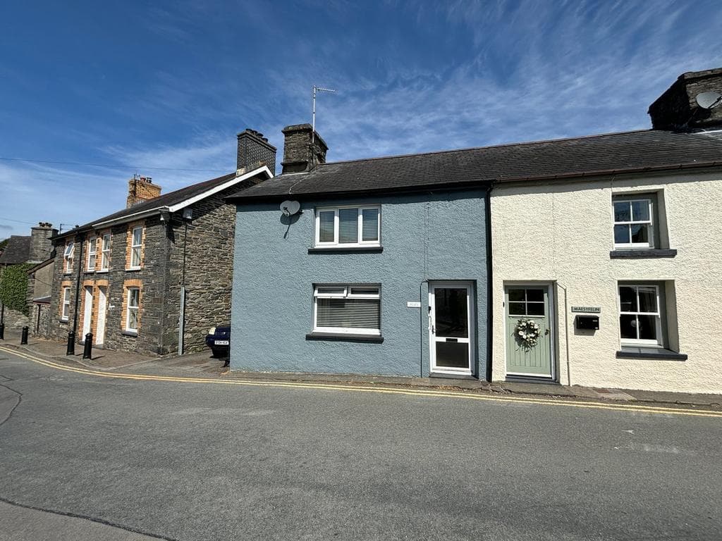 Pentre, Tregaron, SY25 - Image 1