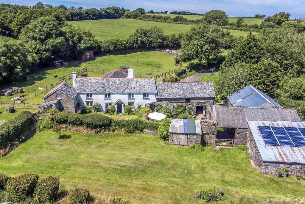 Long Lane, Berry Down, Combe Martin - Image 2