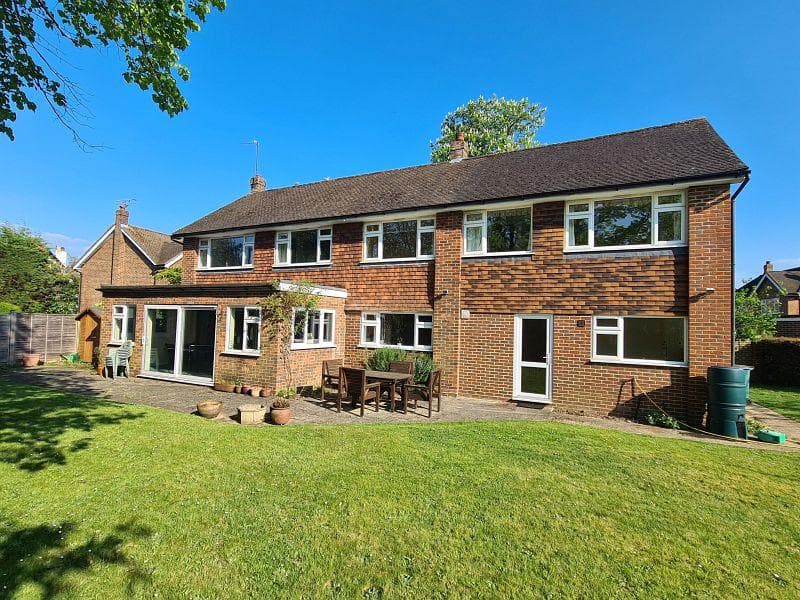 Post House Lane, Great Bookham KT23 - Image 3