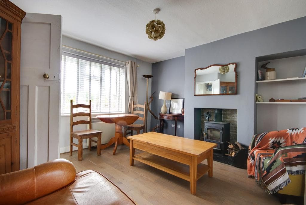 East End, Lymington, SO41 - Image 2