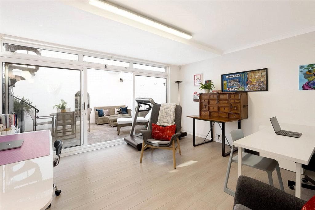 Ebury Mews, Belgravia, London, SW1W - Image 5