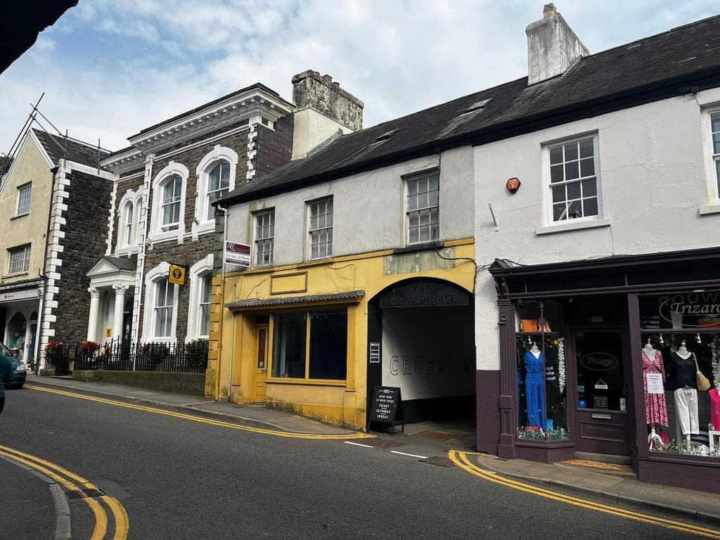 Rhosmaen Street, Llandeilo, SA19 - Image 1