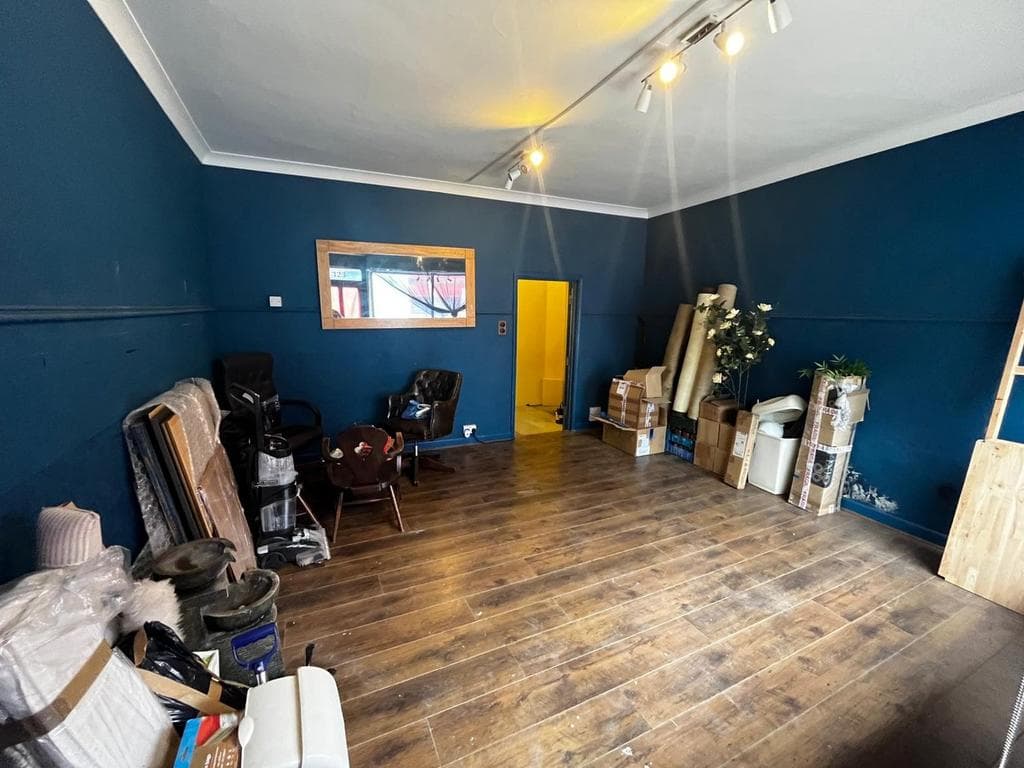 Rhosmaen Street, Llandeilo, SA19 - Image 3