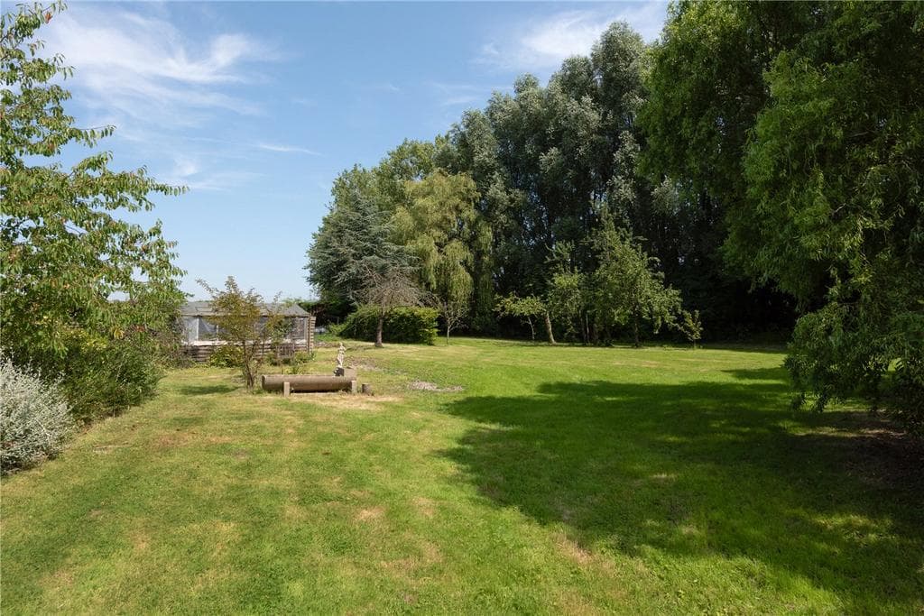 Warm House Lane, Graveney, Faversham, Kent, ME13 - Image 2
