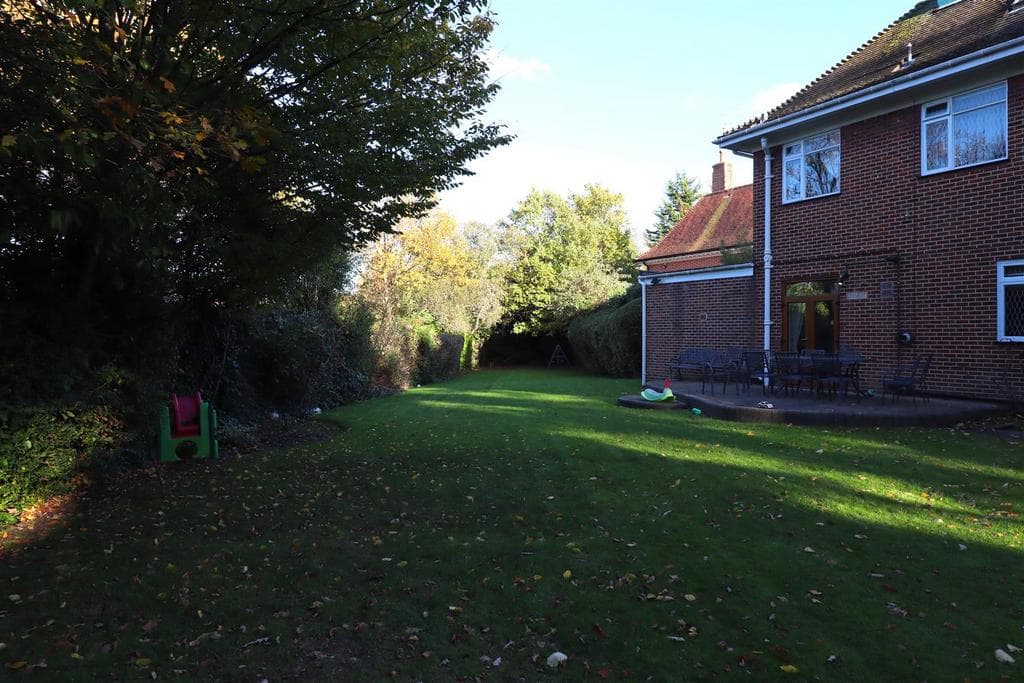 Winnington Close, Hampstead Garden Suburb - Image 5