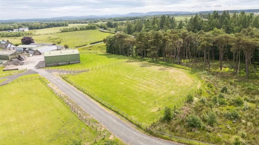 Longford Croft west, West Calder EH55 - Image 5