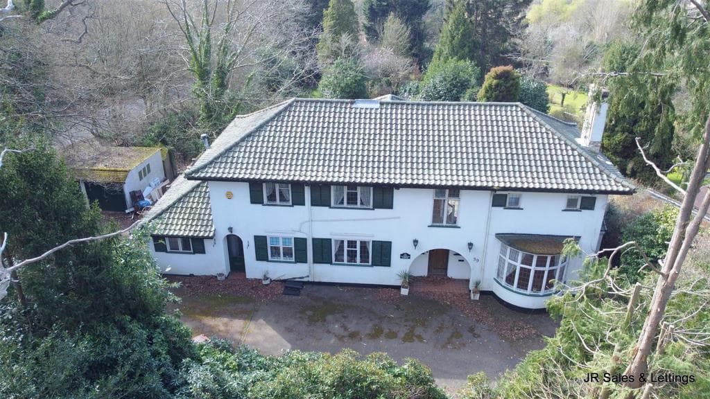 The Ridgeway, Northaw/Cuffley - Image 1