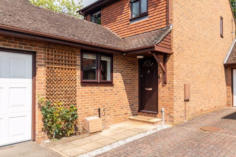 South Godstone, Godstone - Image 1