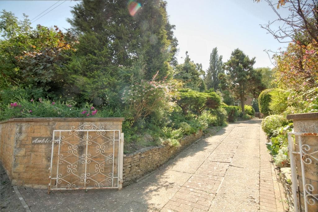 View property at Oxford Road, Garsington, OX44