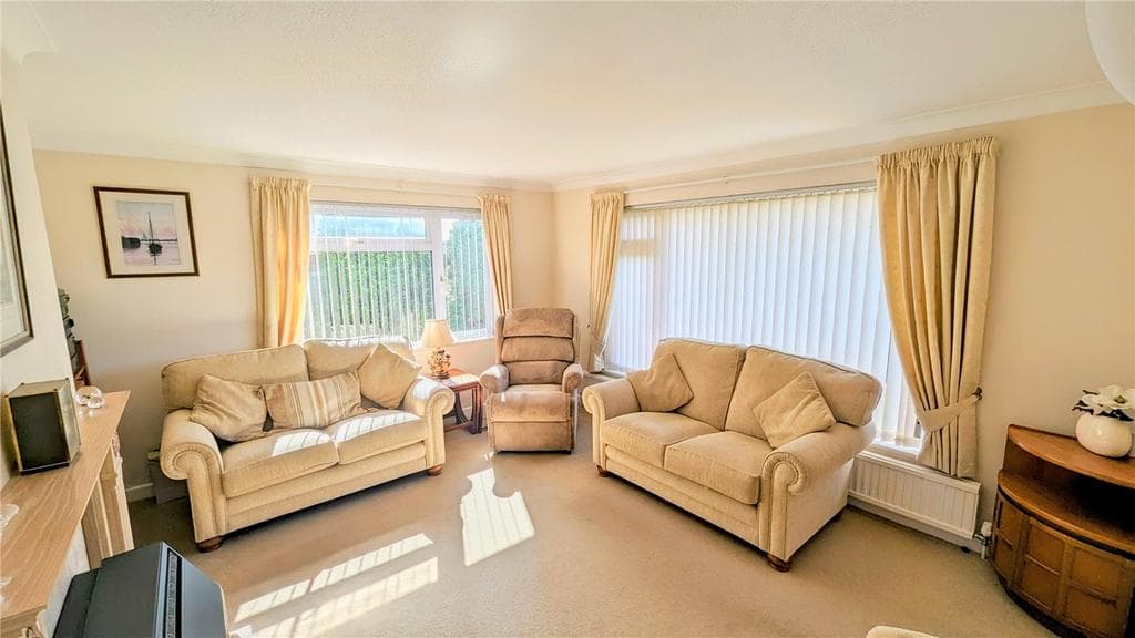 Linscott Crescent, West Yelland, Barnstaple, Devon, EX31 - Image 5