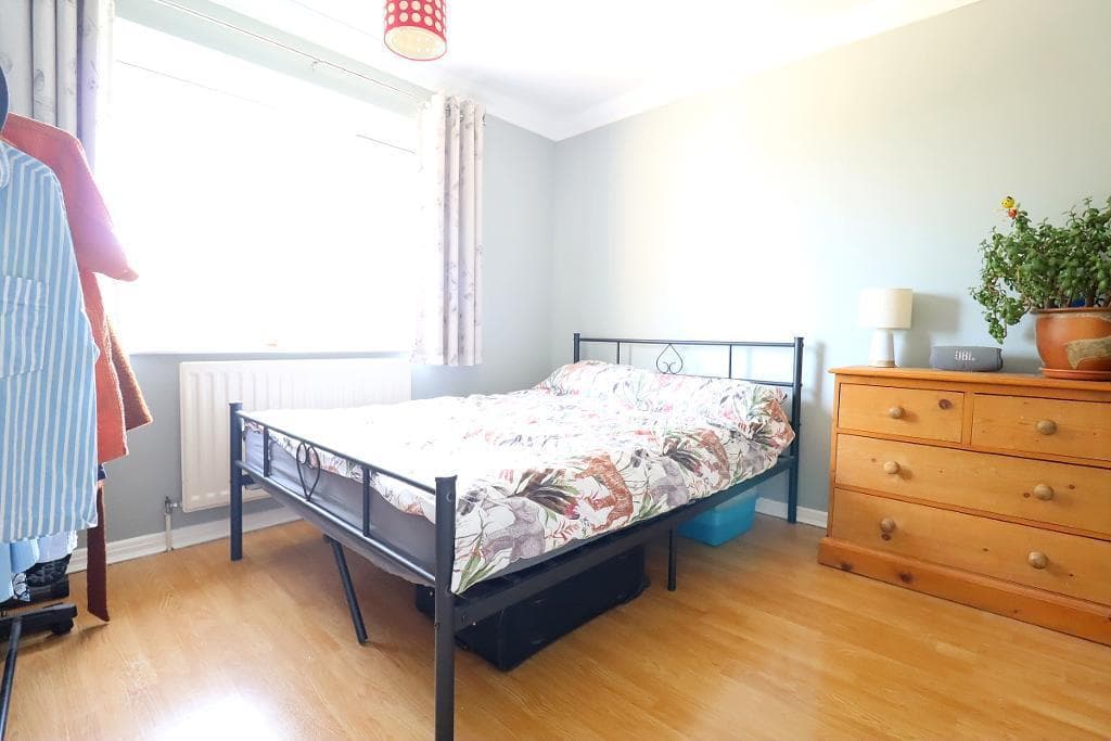 Rosslyn Crescent, Icknield, Luton, Bedfordshire, LU3 2AU - Image 4