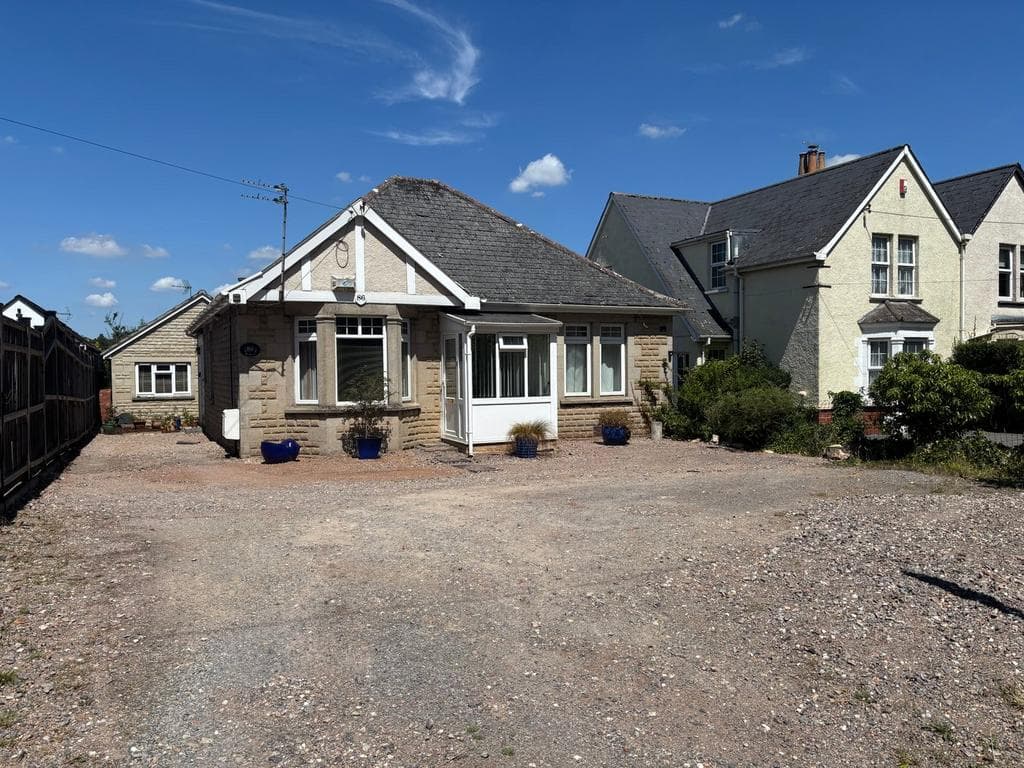 North Road, Midsomer Norton, Radstock, BA3 - Image 1