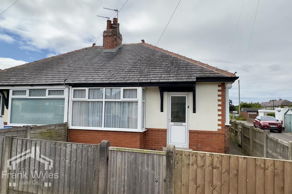Gracamy Avenue, Warton, Preston, Lancashire - Image 1