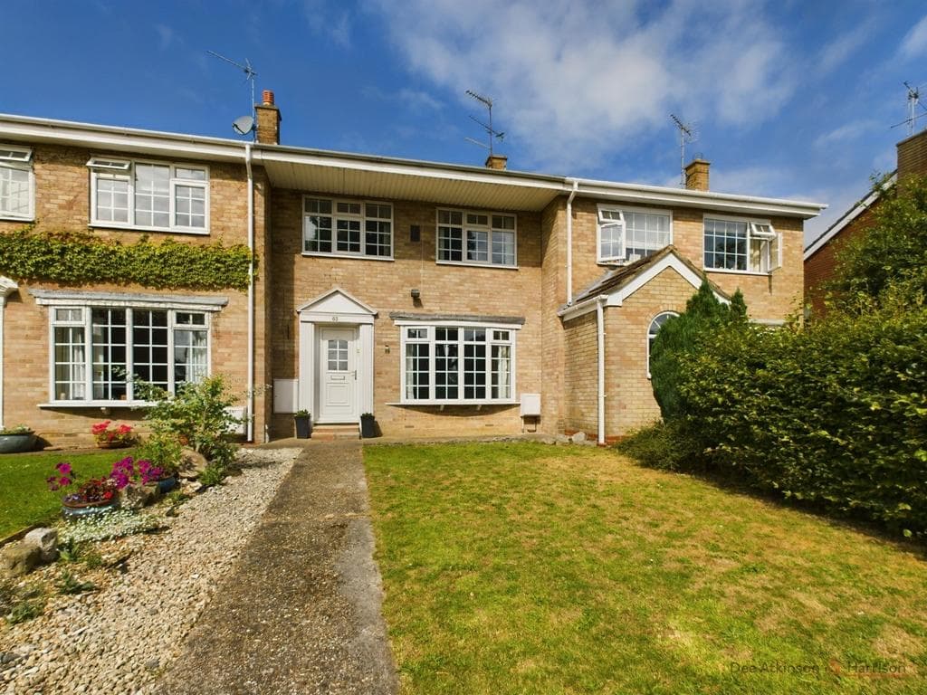 Laburnum Avenue, Hutton Cranswick, YO25 9QH - Image 1