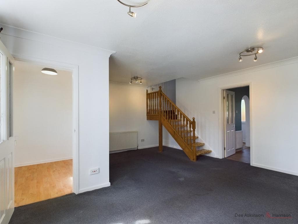 Laburnum Avenue, Hutton Cranswick, YO25 9QH - Image 2