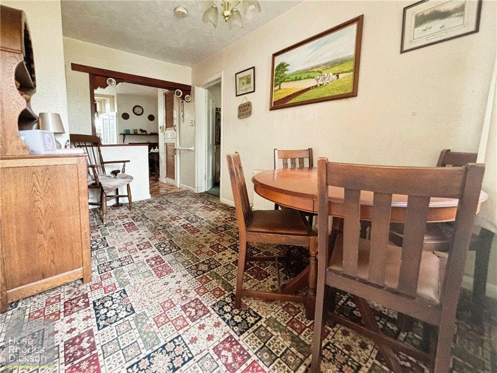 Hunny Hill, Brighstone, Newport - Image 3