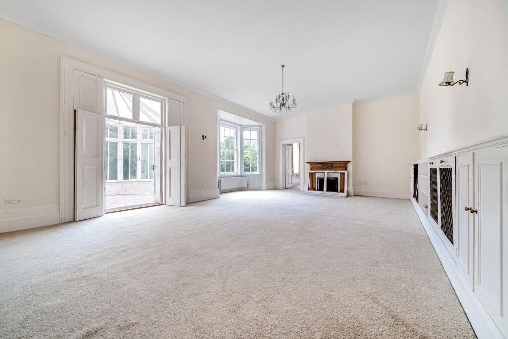 Framewood Road, Stoke Poges, Buckinghamshire, SL2 - Image 4
