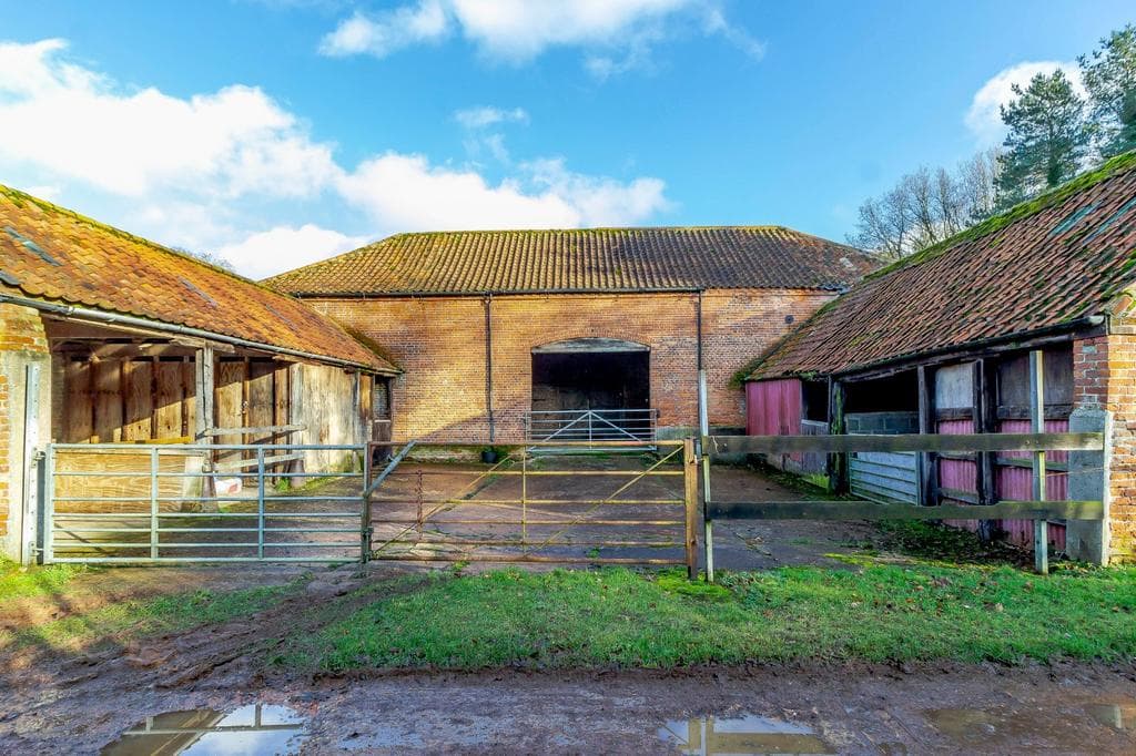 Salle, Norwich, Norfolk, NR10 - Image 5