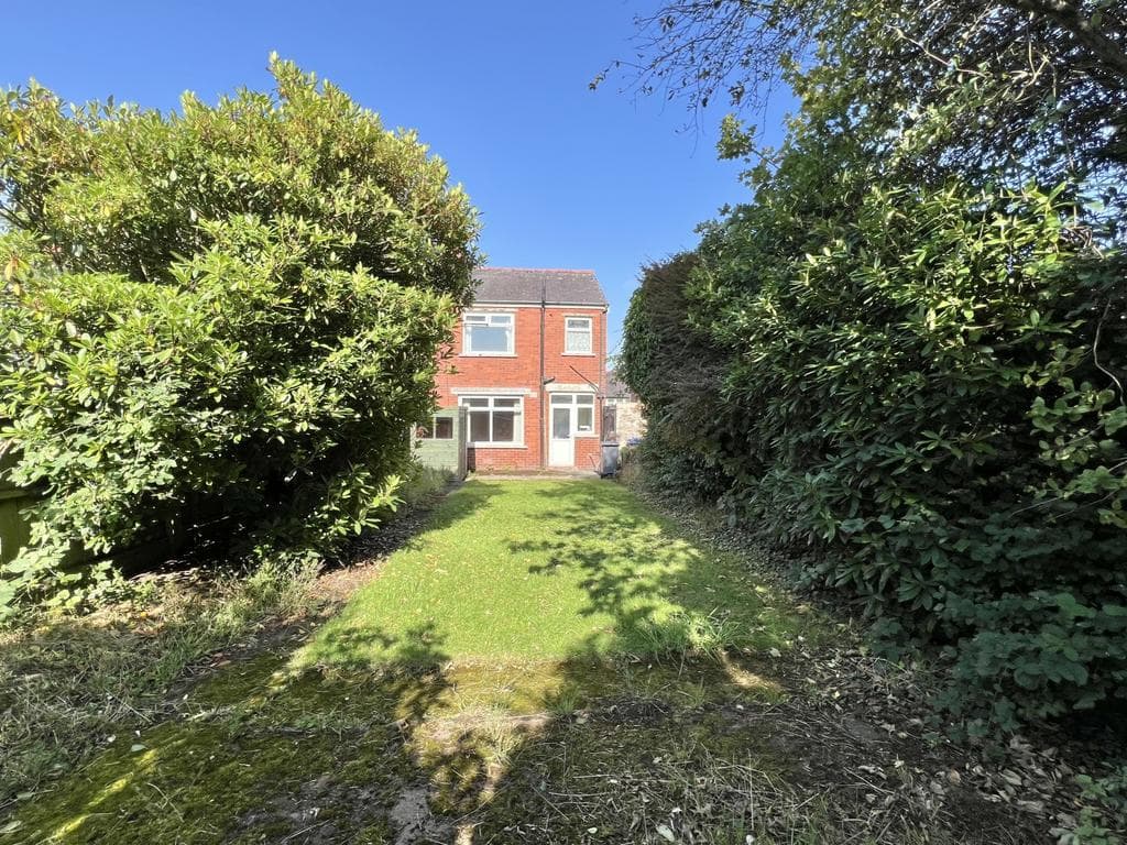 Birchway Avenue, Stanley Park FY3 - Image 4