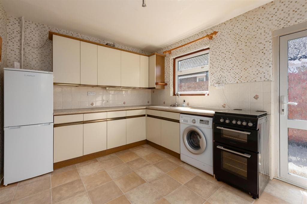 Canterbury Road, Westbrook, Margate - Image 4
