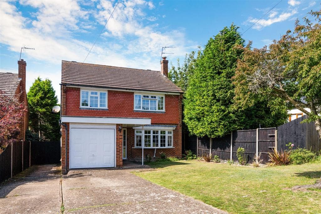 View property at The Hayes, Langley Vale